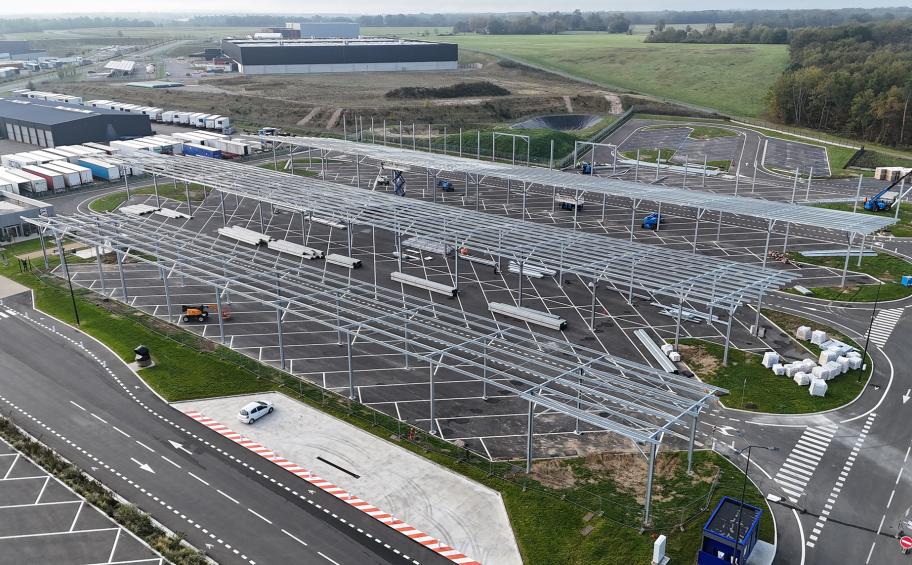 Bientôt les premières ombrières photovoltaïques chez Park+