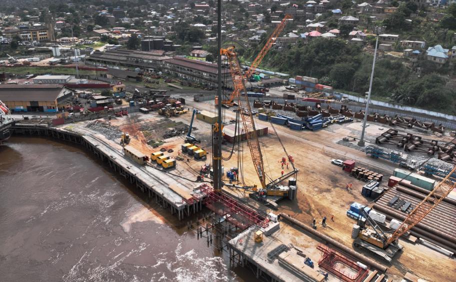 Eiffage Génie Civil has installed the first pile for the new quay at the Port of Matadi.