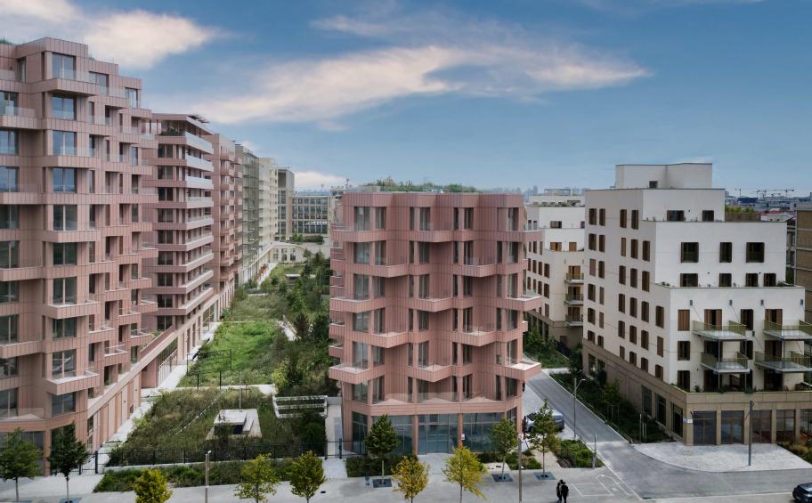 Reversibility of the Athletes' Village : the end of an emblematic operation
