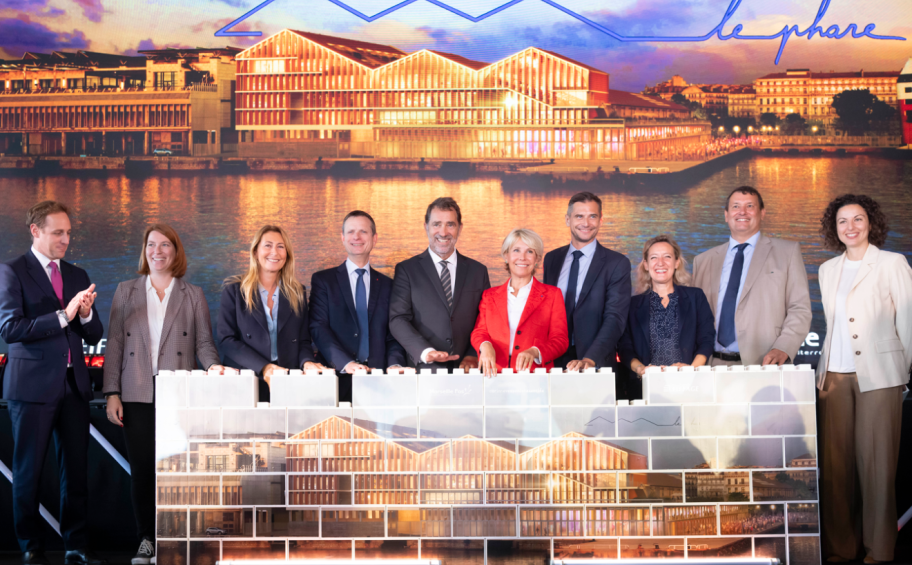 Le port de Marseille Fos pose la première pierre de son futur siège social