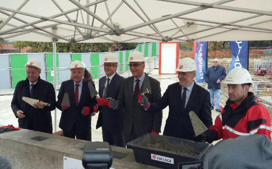 Eiffage Construction et la FFHandball posent la première pierre de la Maison du Handball à Créteil !
