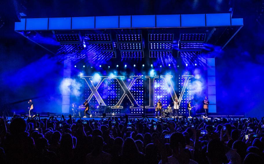 Bruno Mars concert sets new audience record for the Pierre-Mauroy stadium