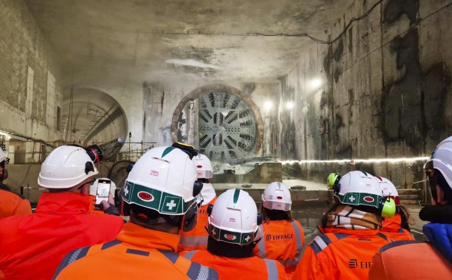 End of digging for the Sarah tunnel boring machine and for the 6 other tunnel boring machines of lot 1 of Line 16!