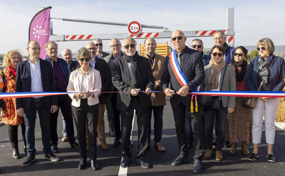 Inauguration of a carpooling park in the south of Dijon (France)
