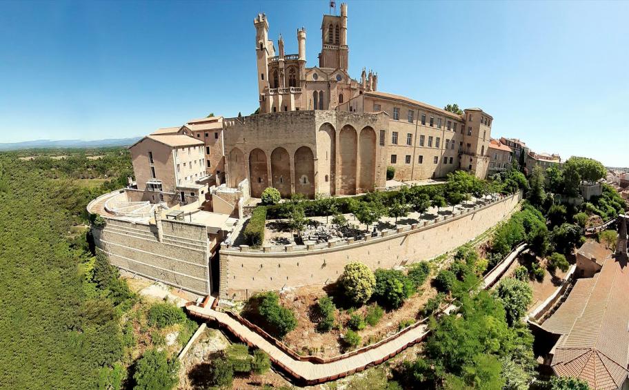 In Béziers (34), Eiffage Génie Civil and Eiffage Route have delivered a soft path between the Orb and the Acropolis