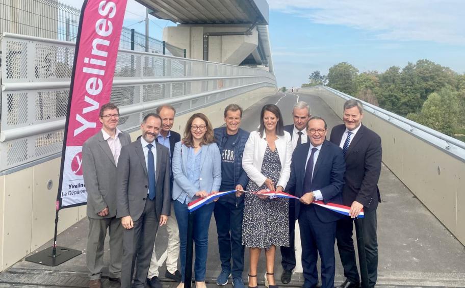 Inauguration of the "soft modes" footbridge in Bezons
