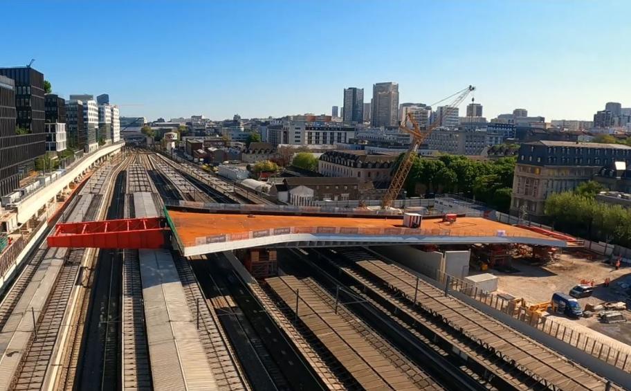 Salpêtrière bridge : Eiffage Métal carried out the second jacking