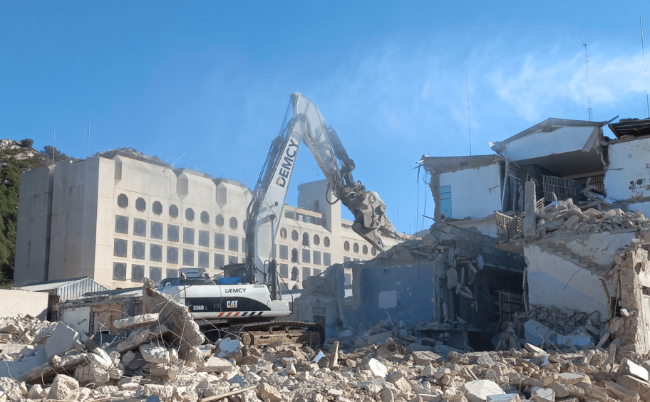 Demcy on the deconstruction site of Les Baumettes in Marseille