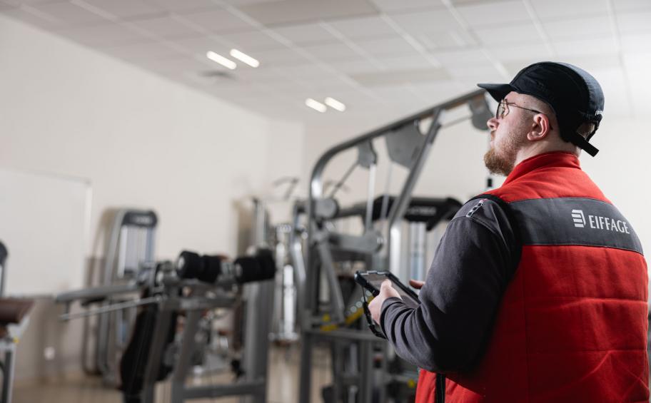 Two applications to improve safety in the building maintenance business lines