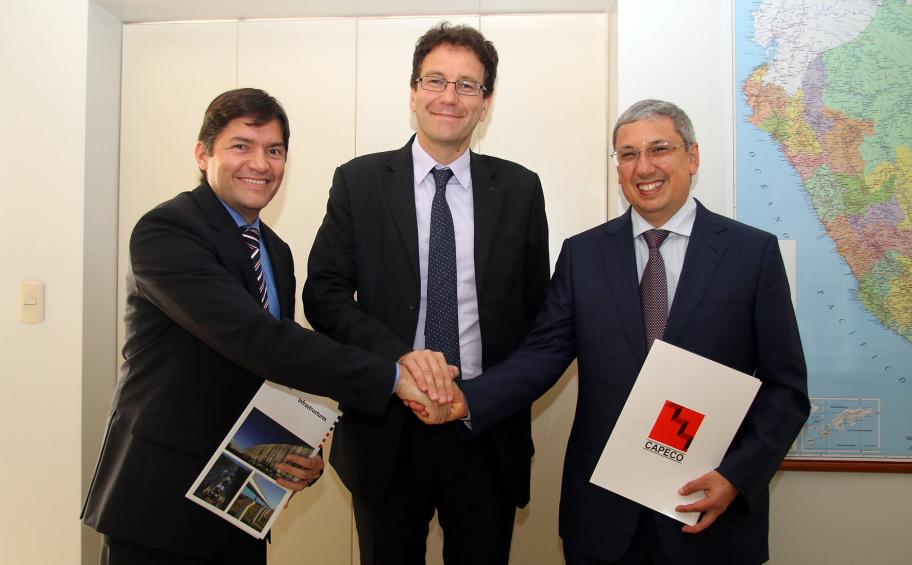 Eiffage signe un accord de partenariat durant le forum économique Pérou-France