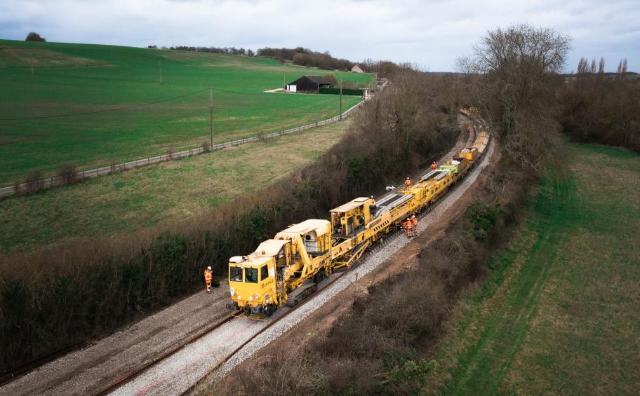 TCM 60 : railway tracks renewal in Loir-et-Cher
