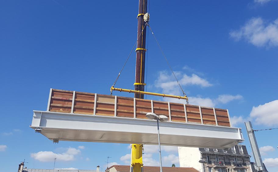 Successful installation of a rail bridge on the Eole project