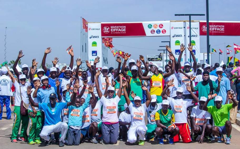 Double victoire kenyane pour le premier marathon Eiffage de l'autoroute de Dakar