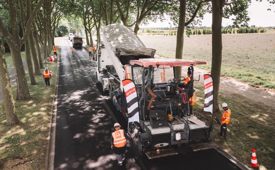 At Gif-sur-Yvette (91), Eiffage Route has applied its Biophalt® plant-based asphalt mix.