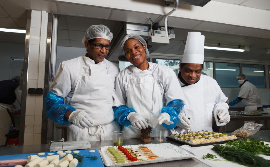 Eiffage Foundation: Catering care of the Table de Cana in Antony