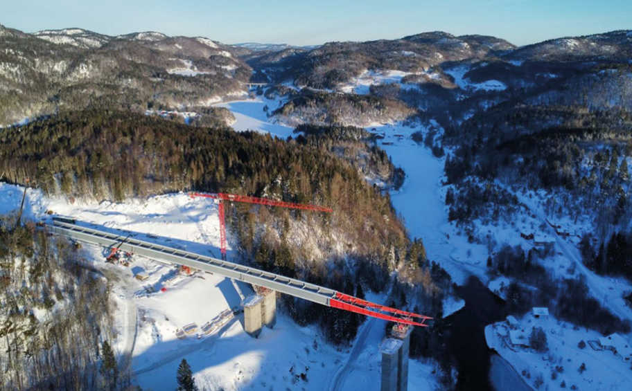 Eiffage Génie Civil: launching the Langangen bridge
