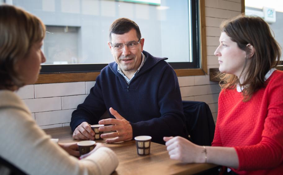Eiffage Foundation: volunteer support for job seekers in partnership with  Solidarités Nouvelles face au Chômage