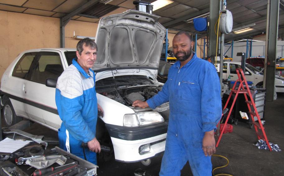 Eiffage Foundation: solidarity garages promote mobility for people facing economic hardship